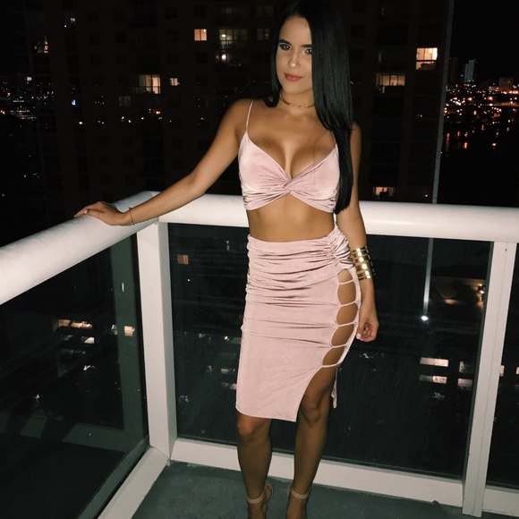 Two Piece Pink Skirt Set - Picture 2 of 8